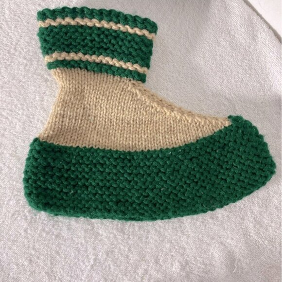 Vintage Handmade Green Beige Crochet Knit Slippers - Picture 3 of 7